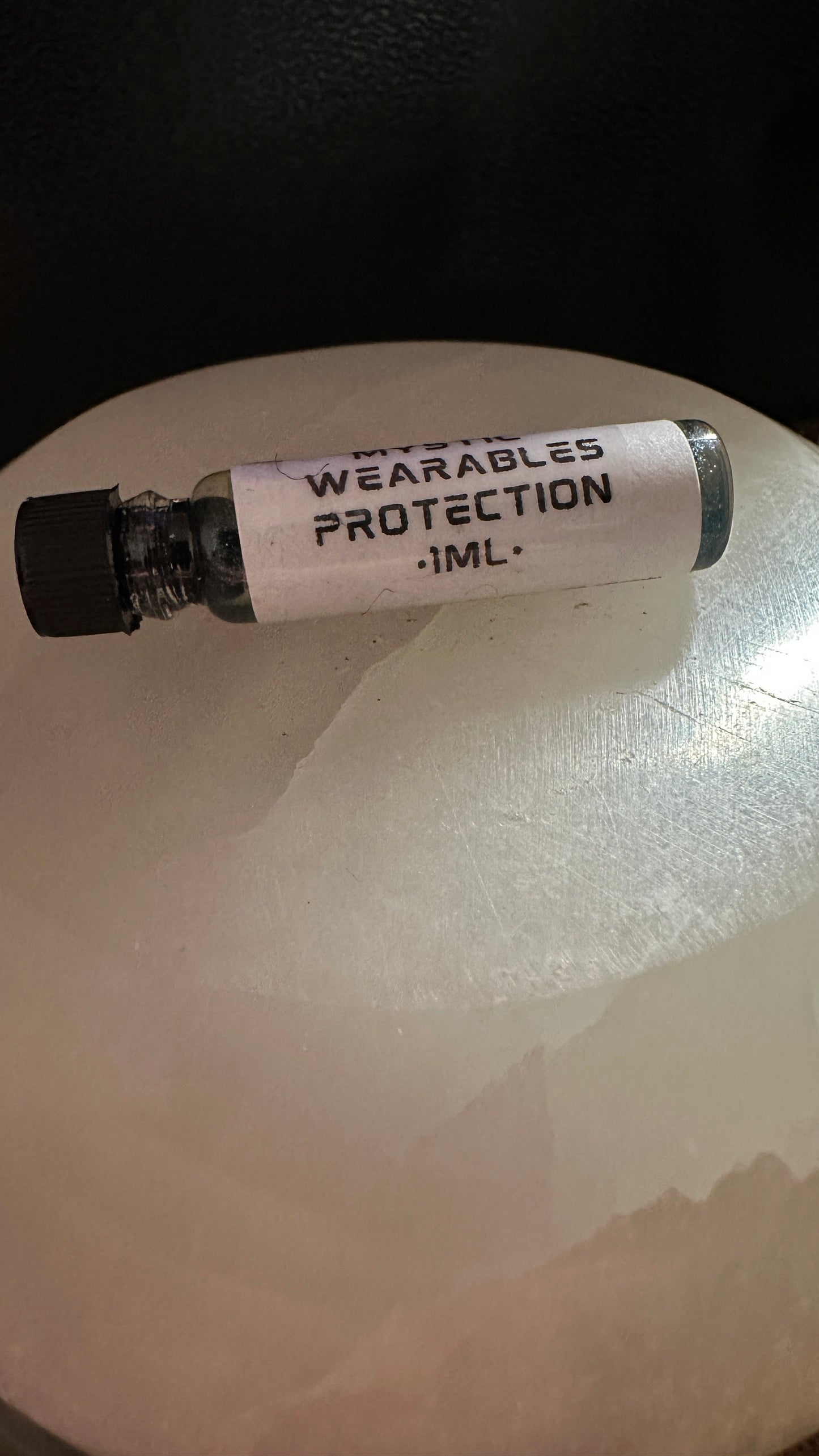 Protection-Properties Perfume Oil Earthy/Woody