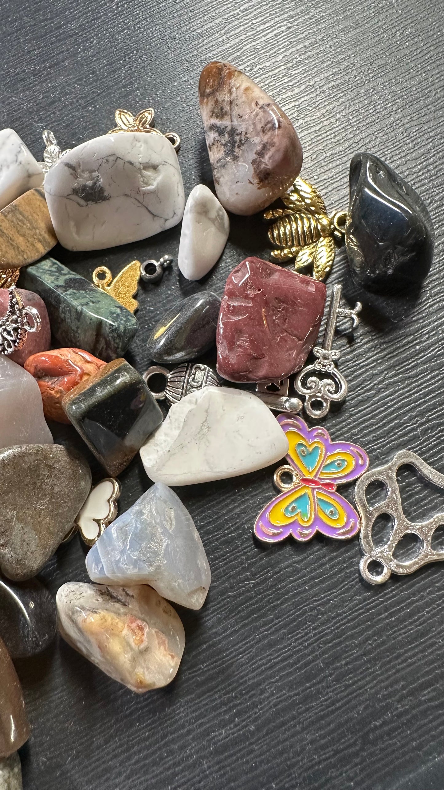 Crow Treasure Scoop (LC Picks For You) Hot Goth Summer Mixed In
