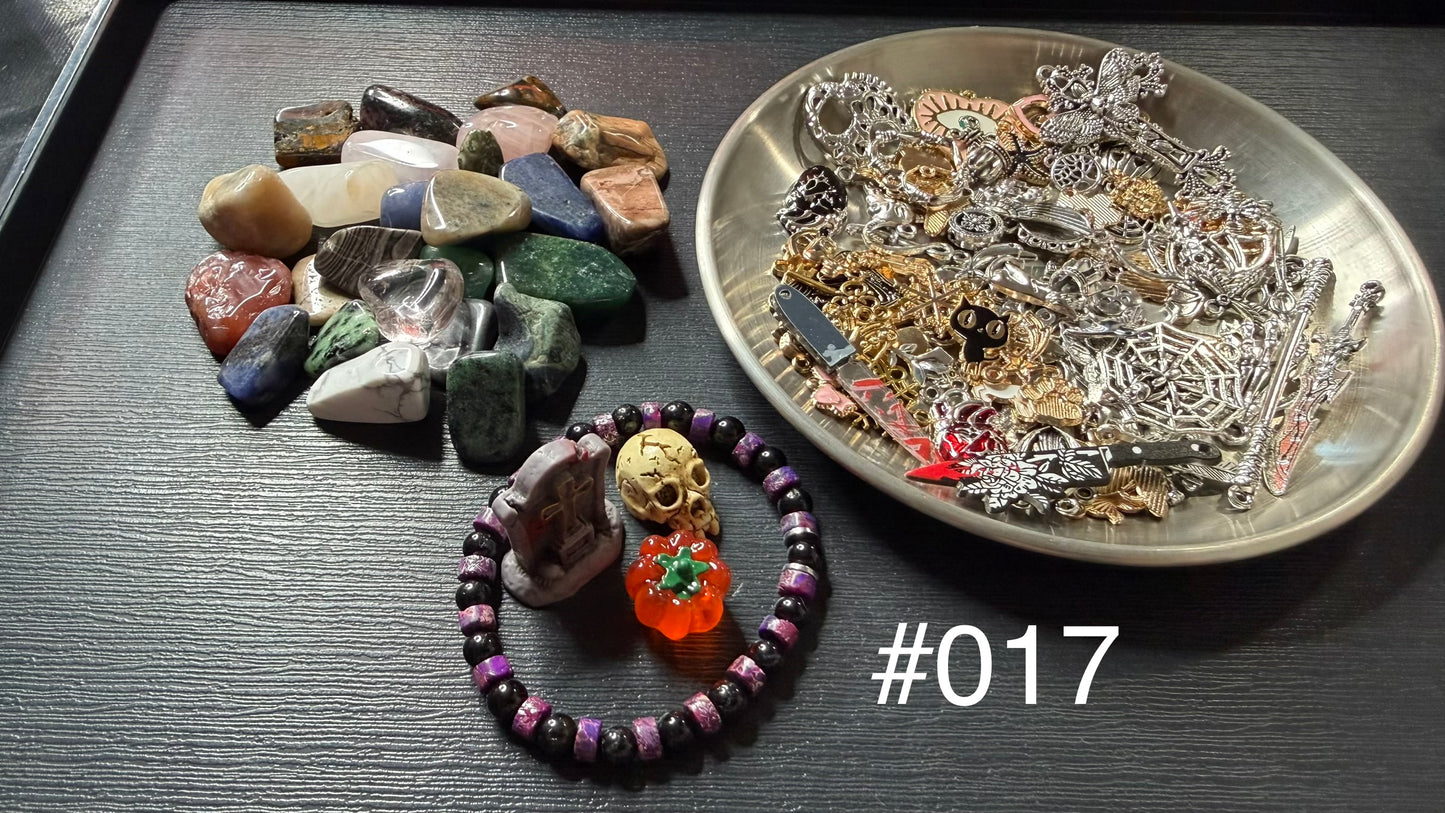 145g Crystals, 100g Charms & A 6mm Bracelet-Halloween Themed