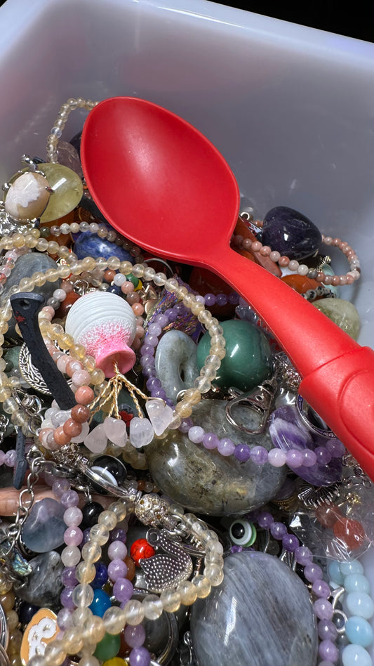 Charm & Crystal Scoop