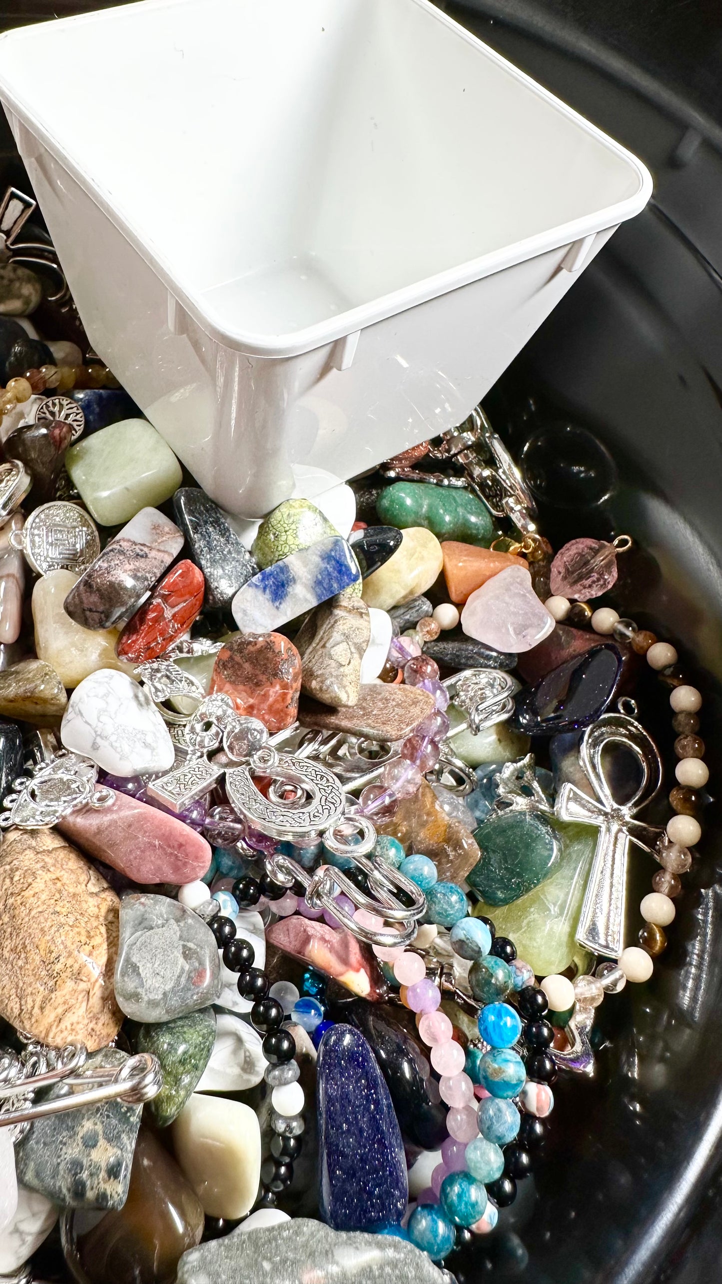 Crystal Tumbles & Charm Scoop